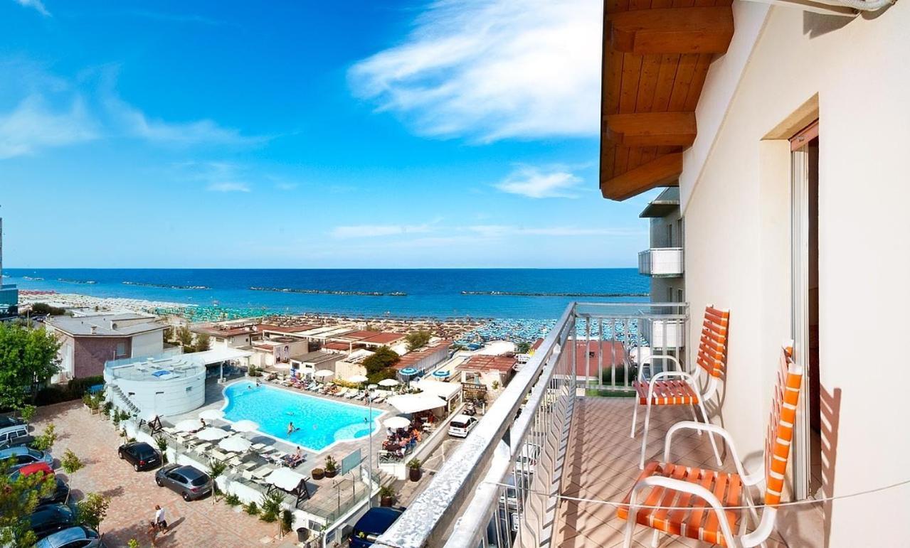 Hotel Saint Tropez Spa & Restaurant Lido Di Savio Quarto foto